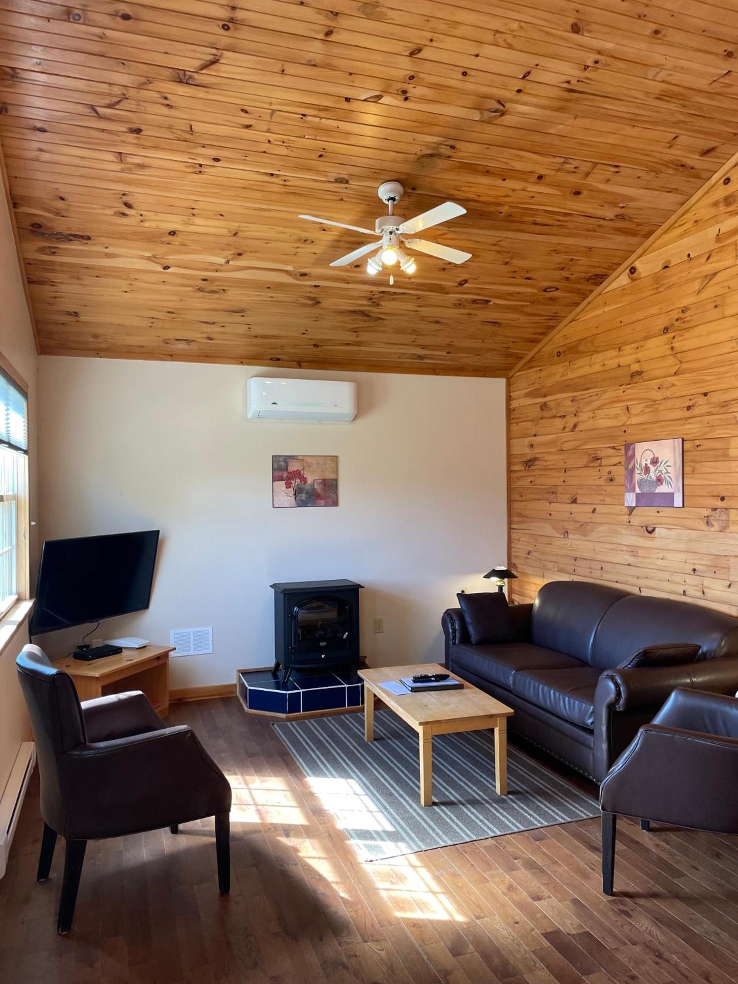 Chalet Fairways Cavendish